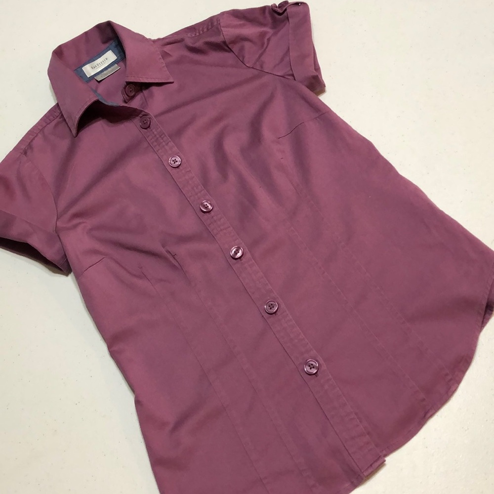 VAN HEUSEN 🌺pretty shirt